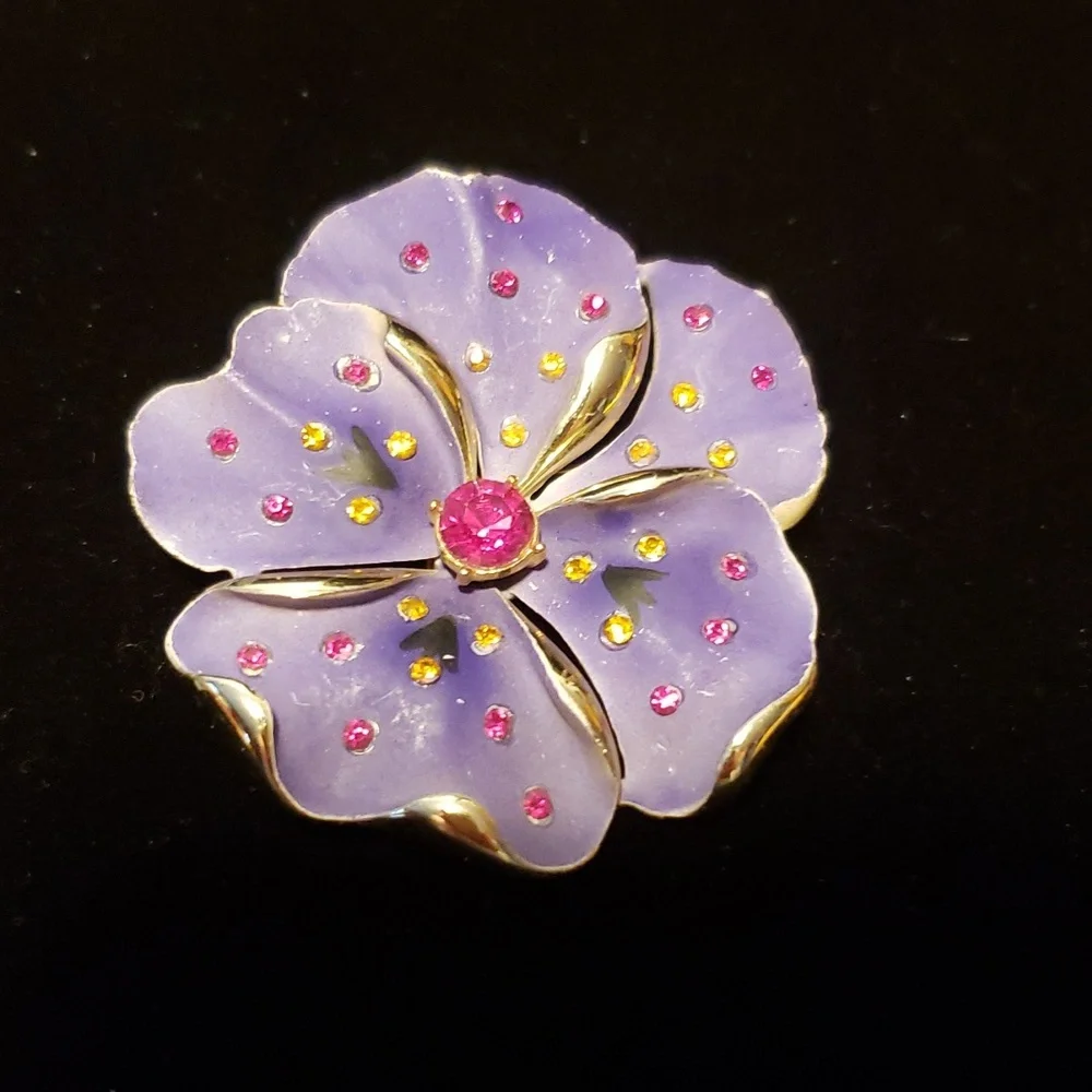 Purple flower brooch